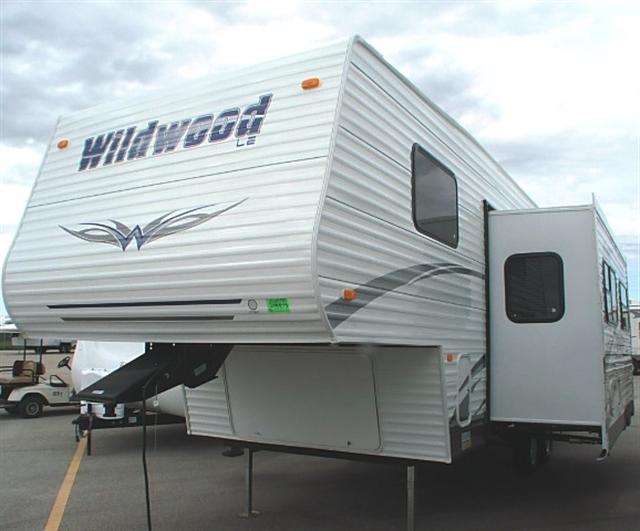 New 2010 Forest River Wildwood Le 26DDSS Fifth Wheel For Sale